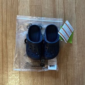 Children’s size 8-9 navy crocs